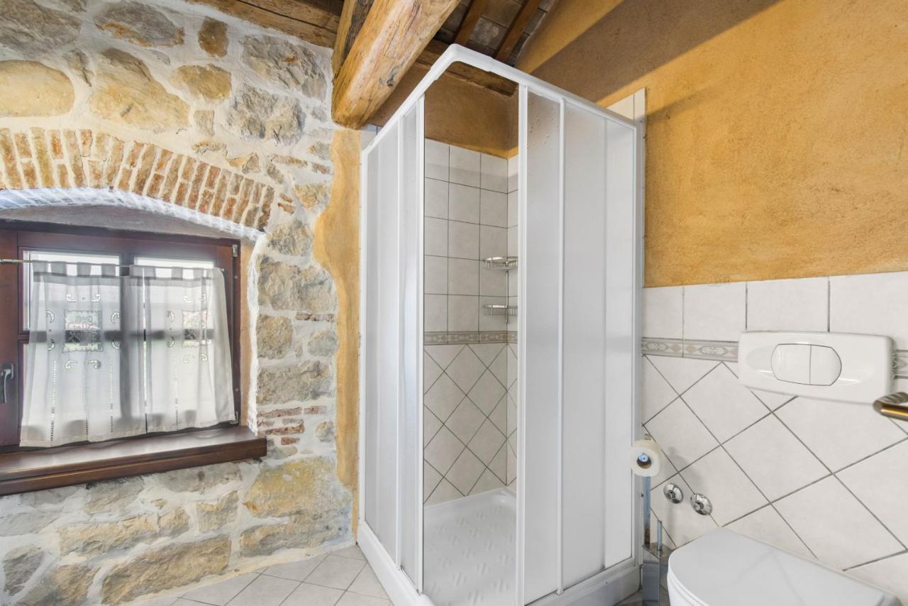 Antonci-18, Pool, 3 Houses, Jacuzzi, Private Territory *