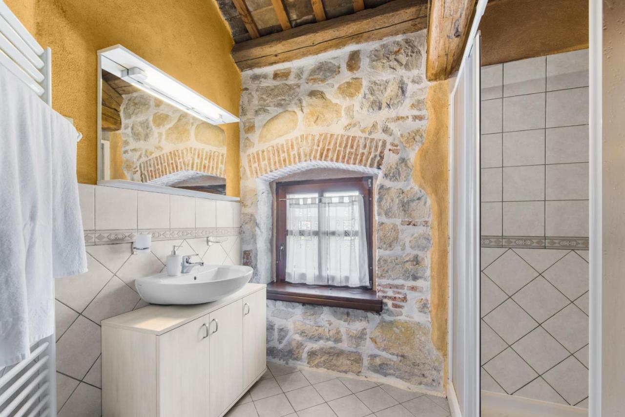 Antonci-18, Pool, 3 Houses, Jacuzzi, Private Territory Villa *