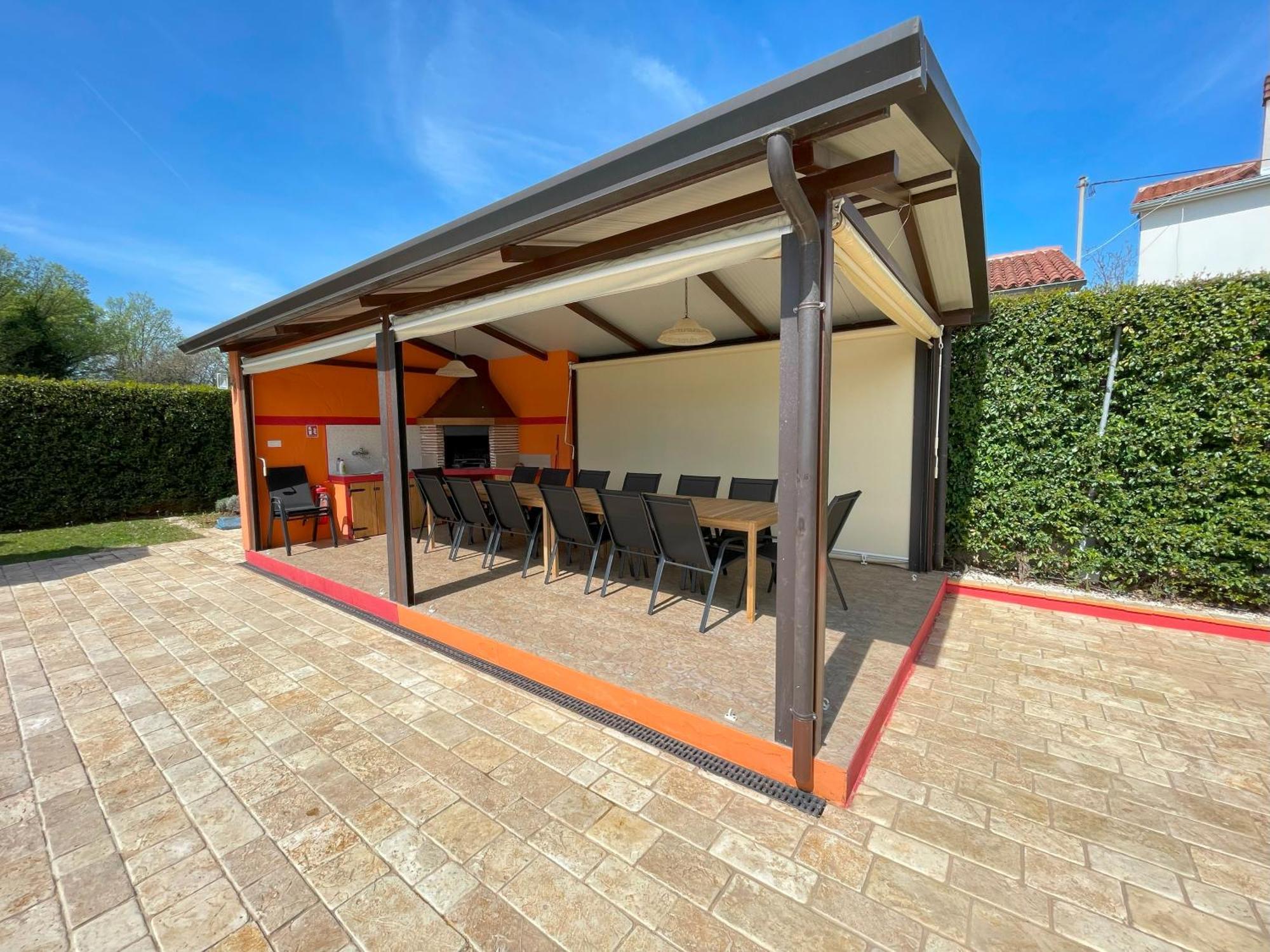Antonci-18, Pool, 3 Houses, Jacuzzi, Private Territory * Antonci (Porec)